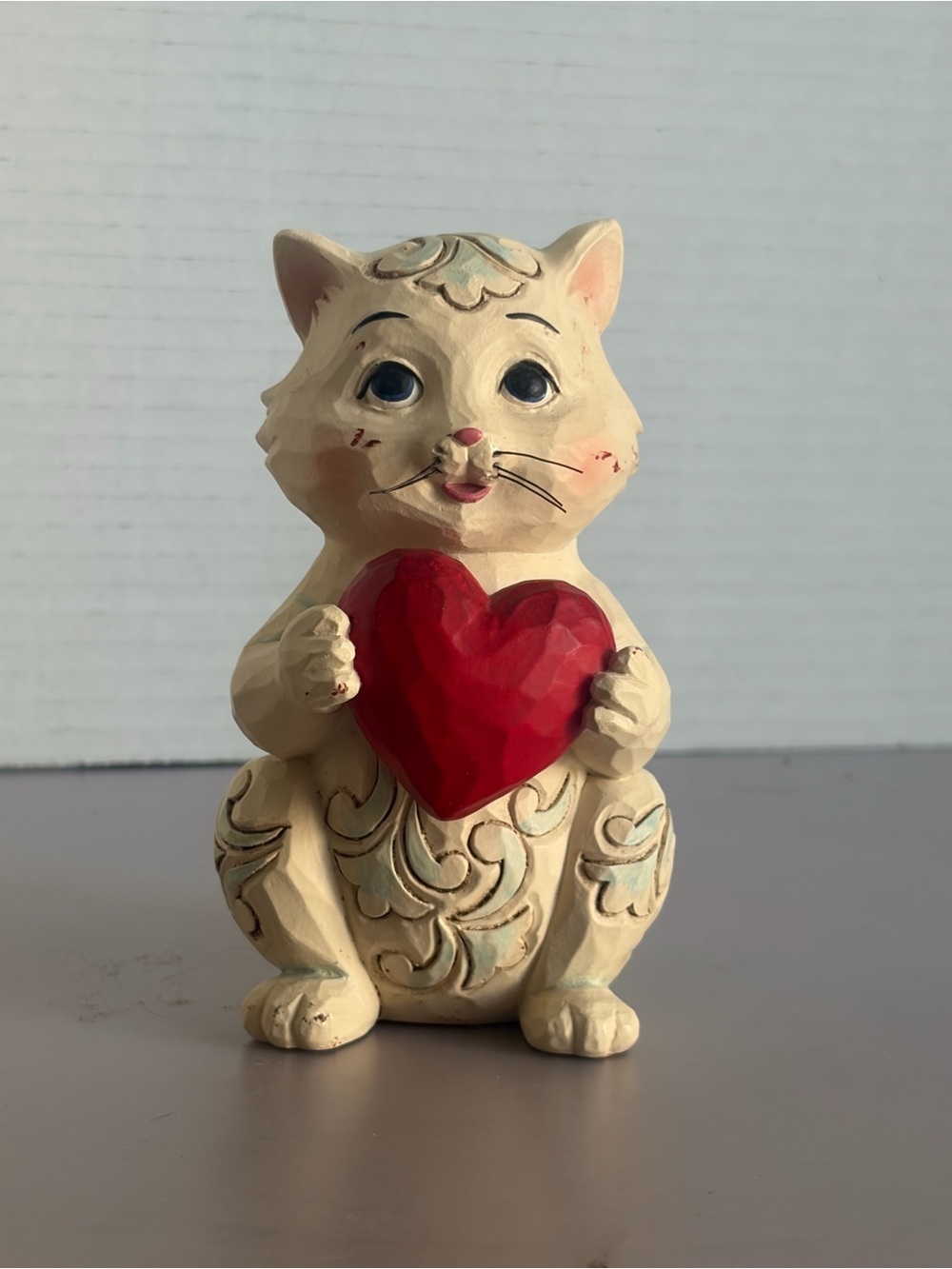 Jim Shore Cream Cat Figurine Holding Red Heart